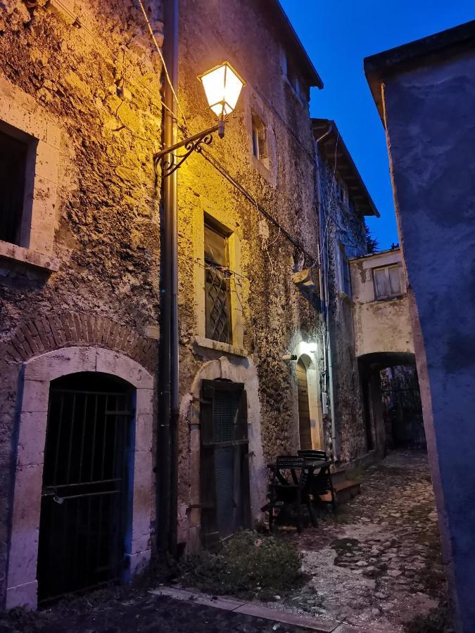 Ferienwohnung Casa Manetta Calascio Exterior foto